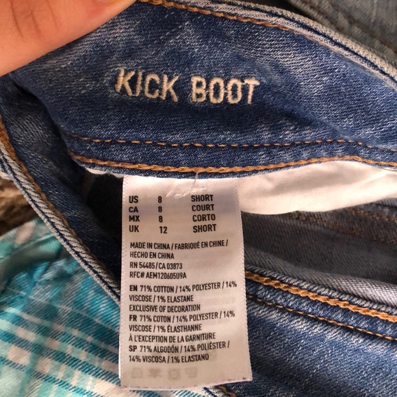 AEO Jeans B. Cut and plaid/ plain light blue shirt - Picture 4 of 8